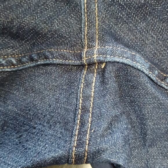 L.L. Bean Favorite Fit Straight Slimming Jeans Women’s Size 26 Blue Denim Capri - Picture 5 of 9